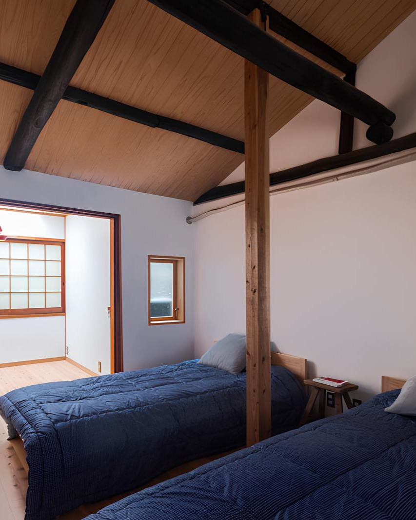 Traditional Kyoto Townhouse(Machiya) – Just East of the Imperial Palace 🇯🇵🏯
Located quietly down a narrow alley in Kamigyo Ward, Kyoto City, this charming Kyomachiya (traditional townhouse) offers a rare opportunity to live in a peaceful yet centrally placed location near Kyoto Imperial Palace and the Kamo River.
📍 6-minute walk to Jingu-Marutamachi Station (Keihan Line)
🕍 Historic & cultural surroundings with boutique cafés, artisan shops, and historic sites nearby
✨ Property Highlights
• Quiet and private setting tucked away in a traditional Kyoto alleyway
• Light-filled interiors with a unique layout and authentic architectural features
• Just steps from nature and cultural landmarks including the Kyoto City Library of Historical Documents and Neesima Old Residence
📐 Land Area: approx. 32.52 m²
📐 Building Area: approx. 42.97 m²
🛠 Partial renovation completed May 2024 – updated water areas (bath / kitchen / toilet), exterior repairs, interior finishes, and flooring (based on listing details)
🌸 Perfect for those who appreciate a refined lifestyle steeped in history and culture in one of Kyoto’s most revered neighborhoods.
📩 DM for more information or viewing arrangements.
#KyotoRealEstate
#Kyomachiya
#TraditionalHome
#KyotoLiving
#HistoricHouse
#JapanProperty
#SecondHomeJapan
#akiya
#kominka
#airbnbjapan