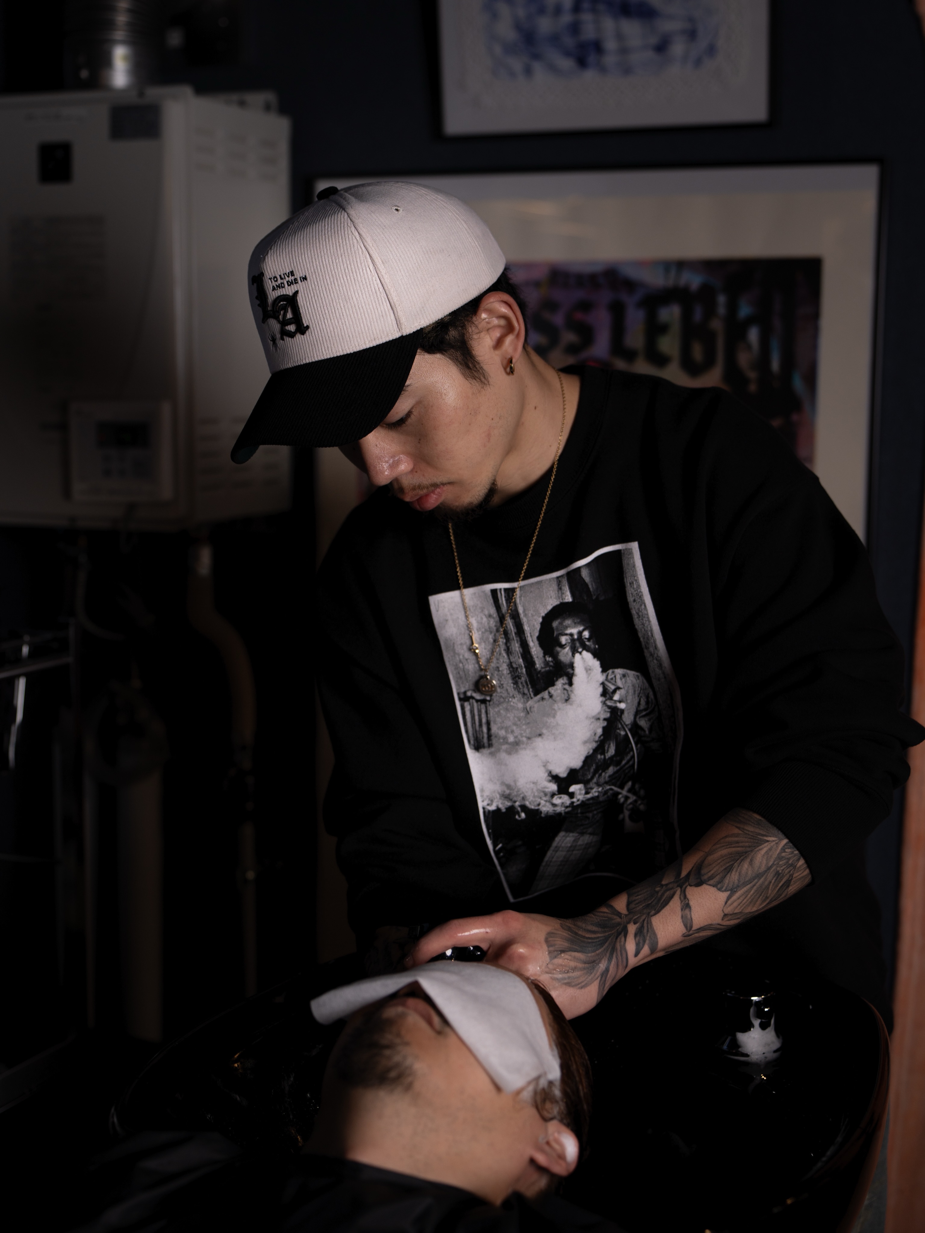 【Delinquent Bros JAPAN Styling📸】To live and Die in LA Corduroy 5 Panel Snap Back Cap NATURAL×BLACK.Model : @ajito_by_popo
Support : @ajito_hair_works⬛︎ 営業時間 : 11:00~19:00
⬛︎ 北海道札幌市白石区北郷9条7丁目10-2
⬛︎ 駐車場有
⬛︎ 定休日はInstagram固定投稿にてご確認下さい。#delinquentbros
#デリンクエントブロス
#デリンクエント
#非行兄弟
#札幌